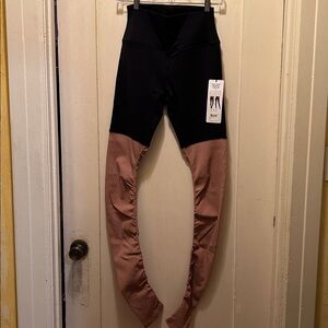 ALO Yoga Black Goddess Leggings